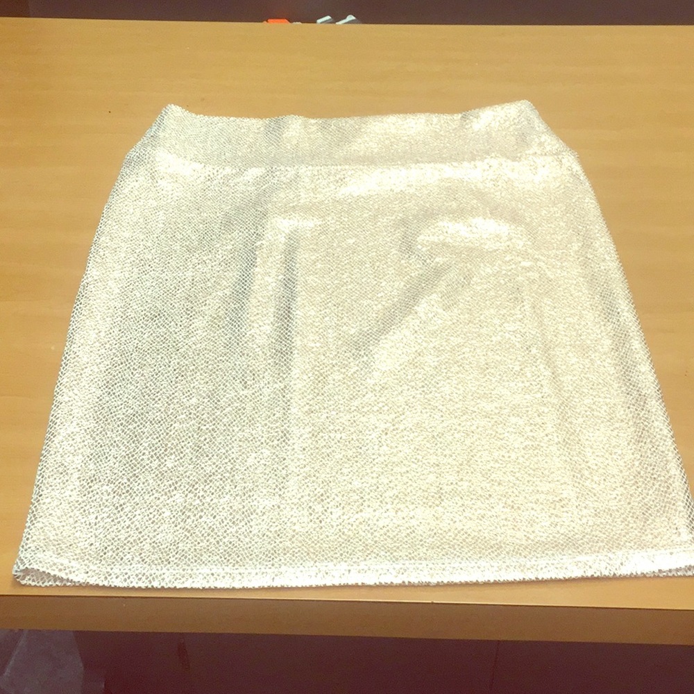 Lularoe Elegant Cassie